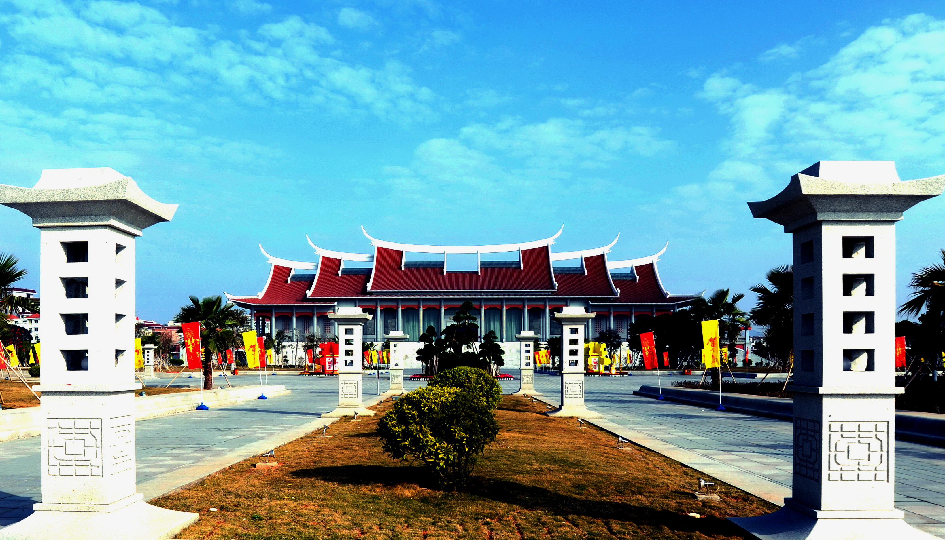 1陈嘉庚纪念馆(正面.南林火荣摄2009-9）.jpg